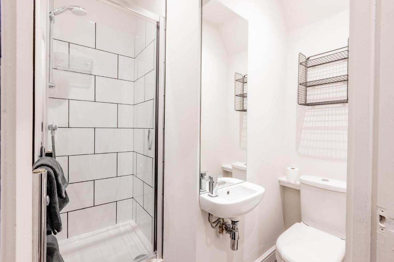 Modern 2 Bedroom Queen Street Apartment ノリッチ エクステリア 写真