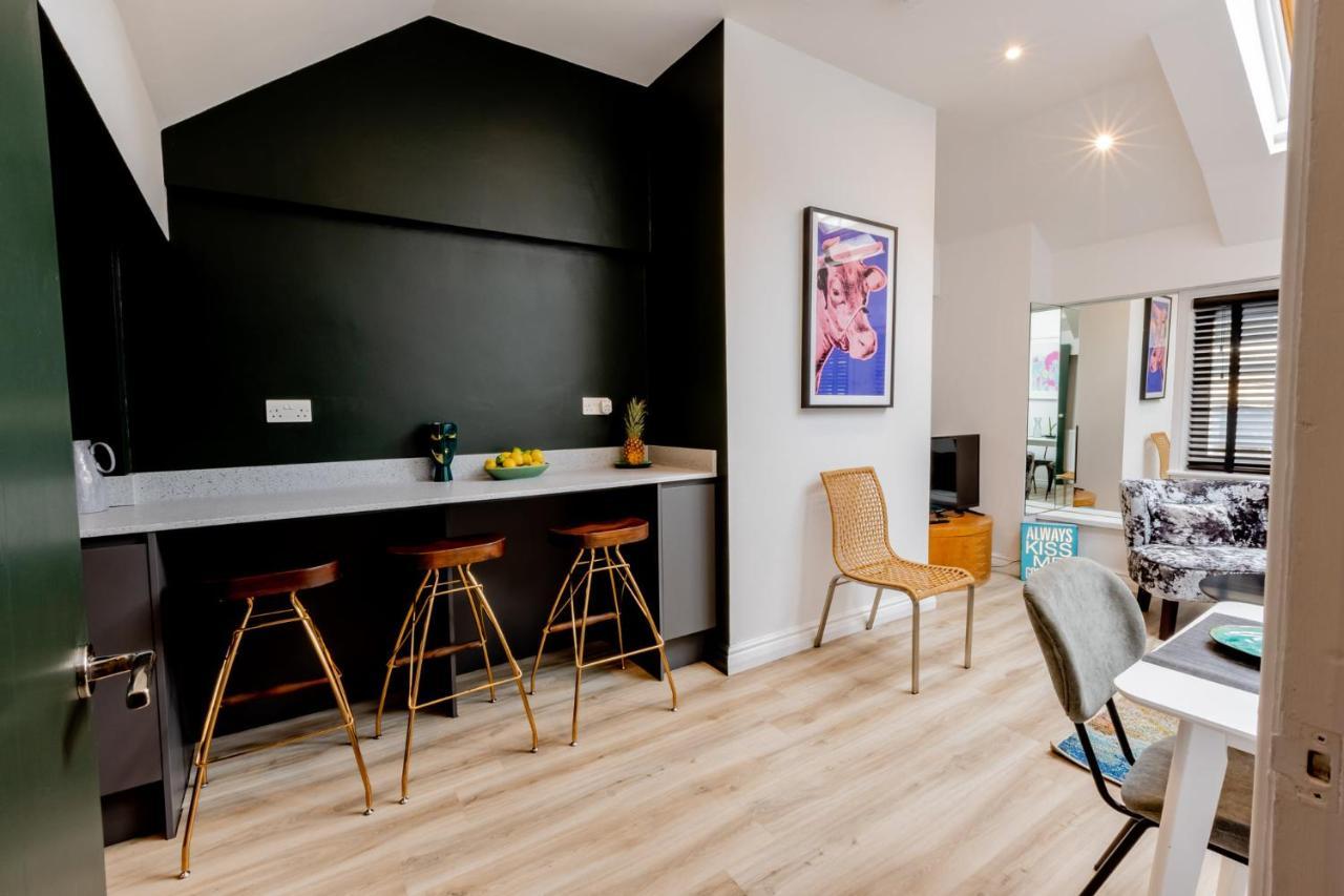 Modern 2 Bedroom Queen Street Apartment ノリッチ エクステリア 写真