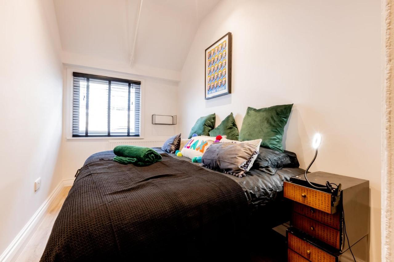 Modern 2 Bedroom Queen Street Apartment ノリッチ エクステリア 写真